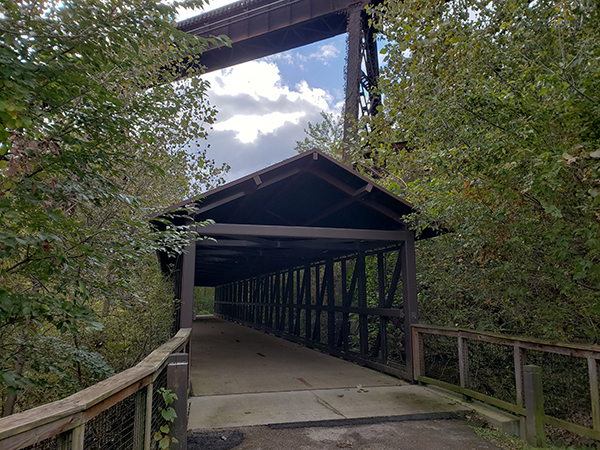 towpath-trail-covered-bridge